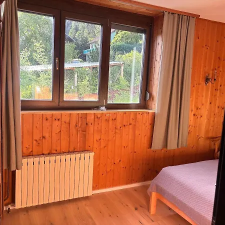 Idyllische Urlaubswohnung - Hausetage - Mit Garten Und Terrasse * Мариахоф