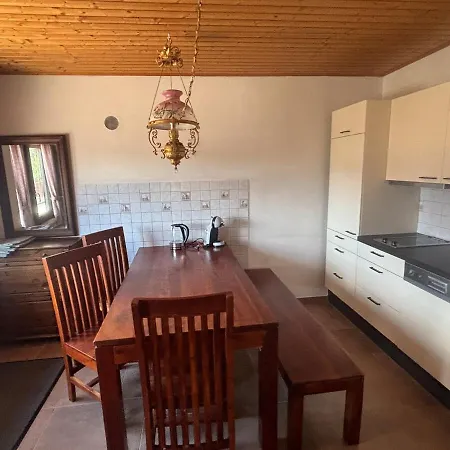 Idyllische Urlaubswohnung - Hausetage - Mit Garten Und Terrasse Мариахоф